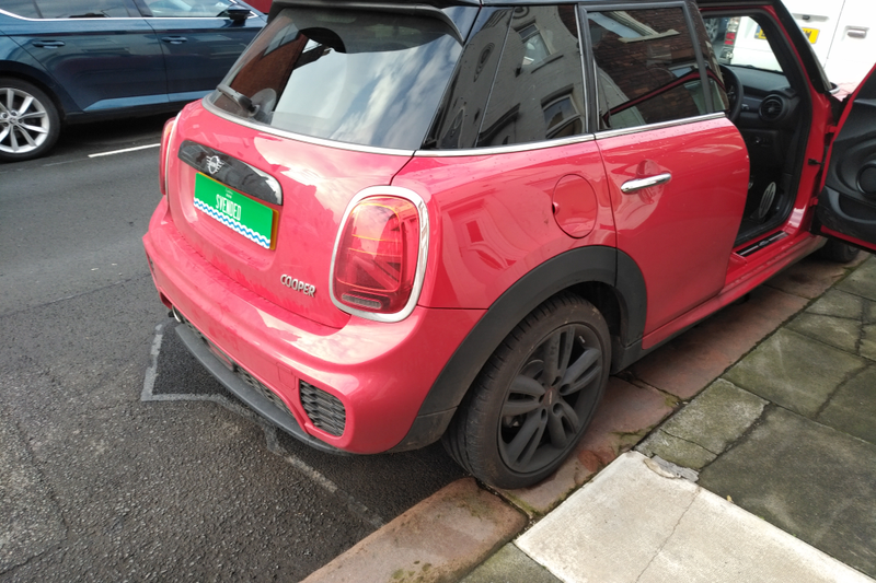 Illustration for article titled Today's clean. 2018 Mini Cooper with Cooper Works Chilli Pack. WARNING PIC HEAVY